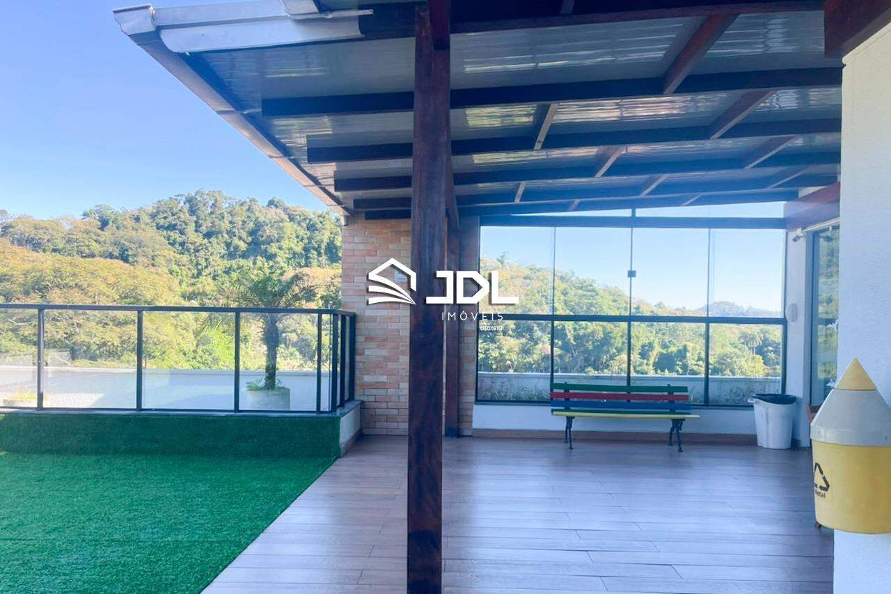 Apartamento à venda no bairro Escola Agrícola: 