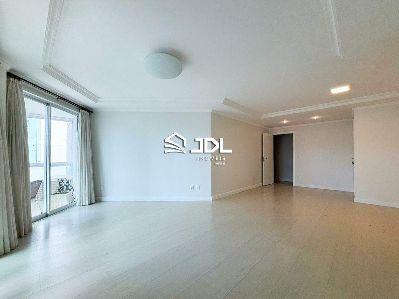 Apartamento à venda no bairro Jardim Blumenau: