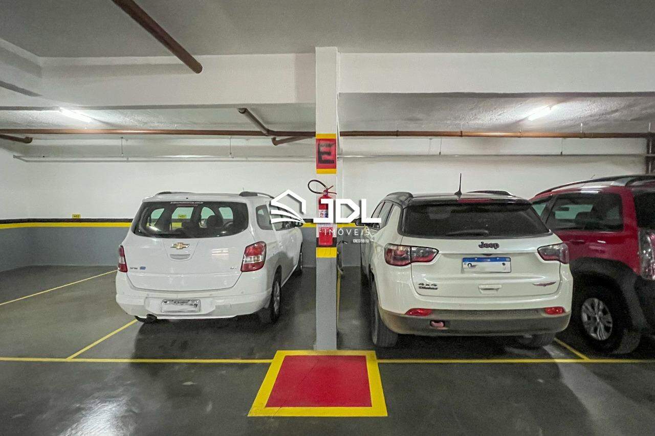 Apartamento à venda no bairro Velha: 