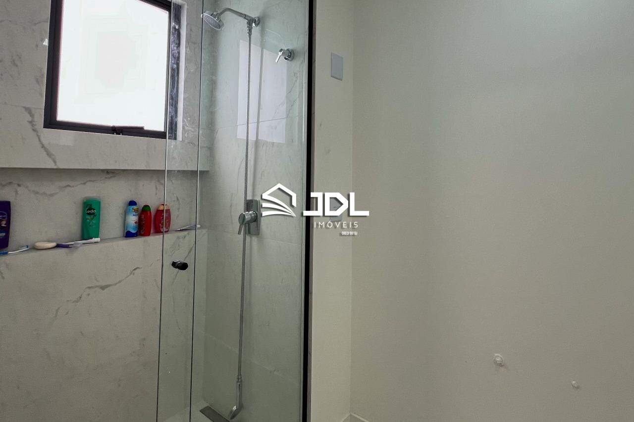Apartamento à venda no bairro Velha: 