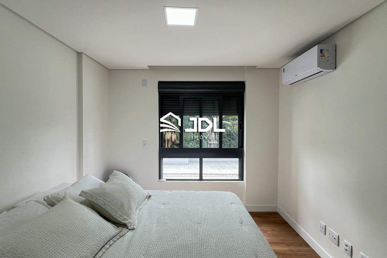 Apartamento à venda no bairro Velha: 