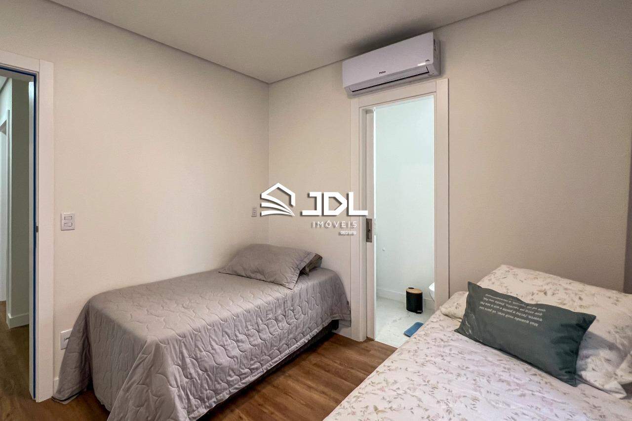 Apartamento à venda no bairro Velha: 