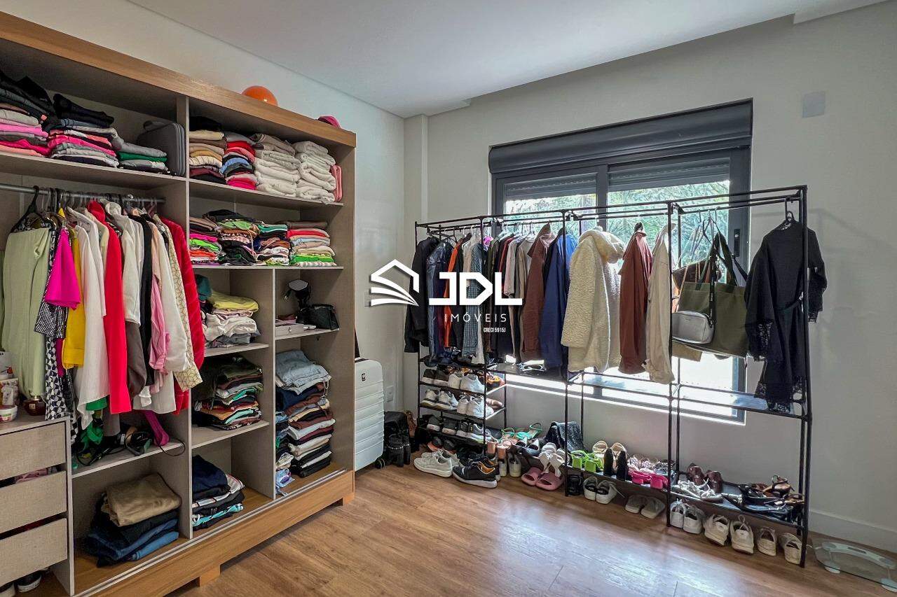 Apartamento à venda no bairro Velha: 