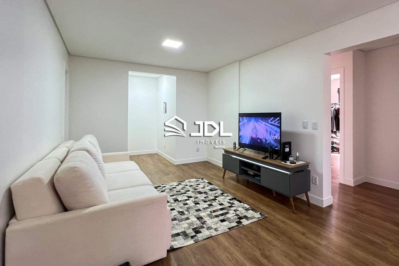Apartamento à venda no bairro Velha: 