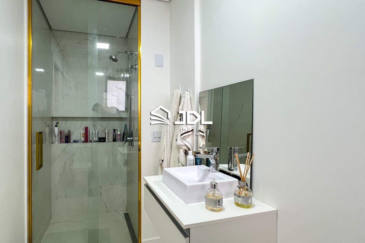 Apartamento à venda no bairro Velha: 
