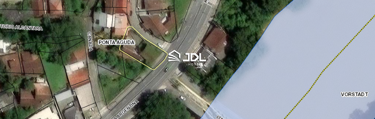 Terreno à venda no bairro Ponta Aguda: 