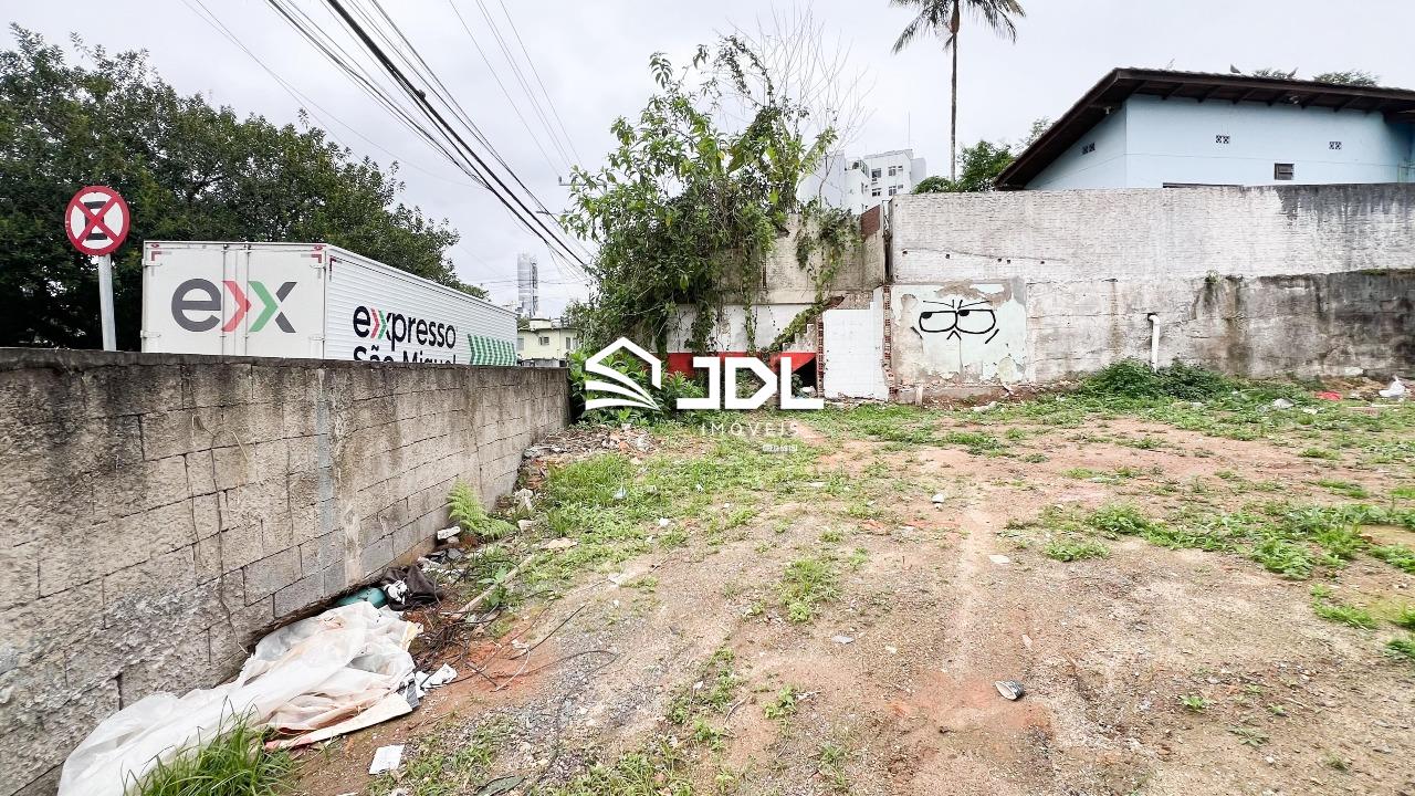 Terreno à venda no bairro Ponta Aguda: 