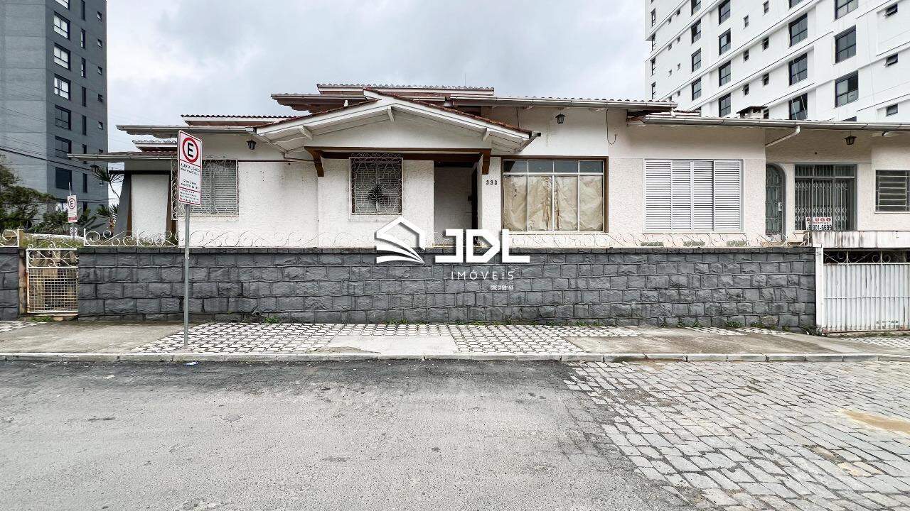 Terreno à venda no bairro Centro: 