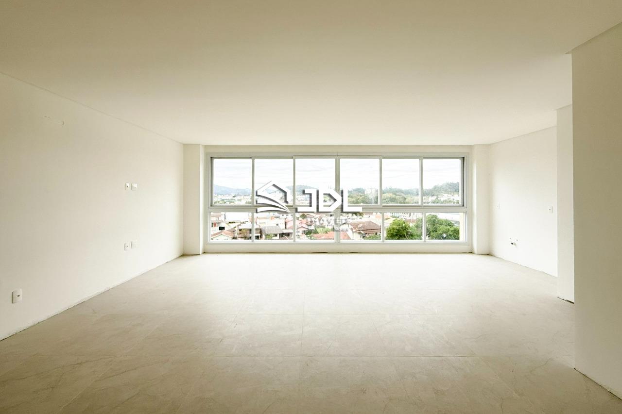 Apartamento à venda no bairro Coloninha: 
