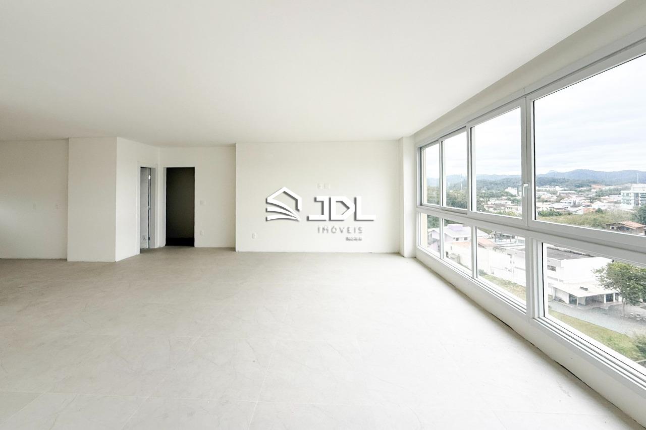Apartamento à venda no bairro Coloninha: