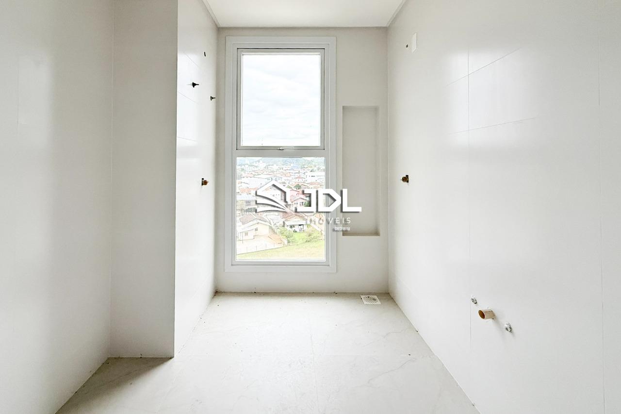 Apartamento à venda no bairro Coloninha: