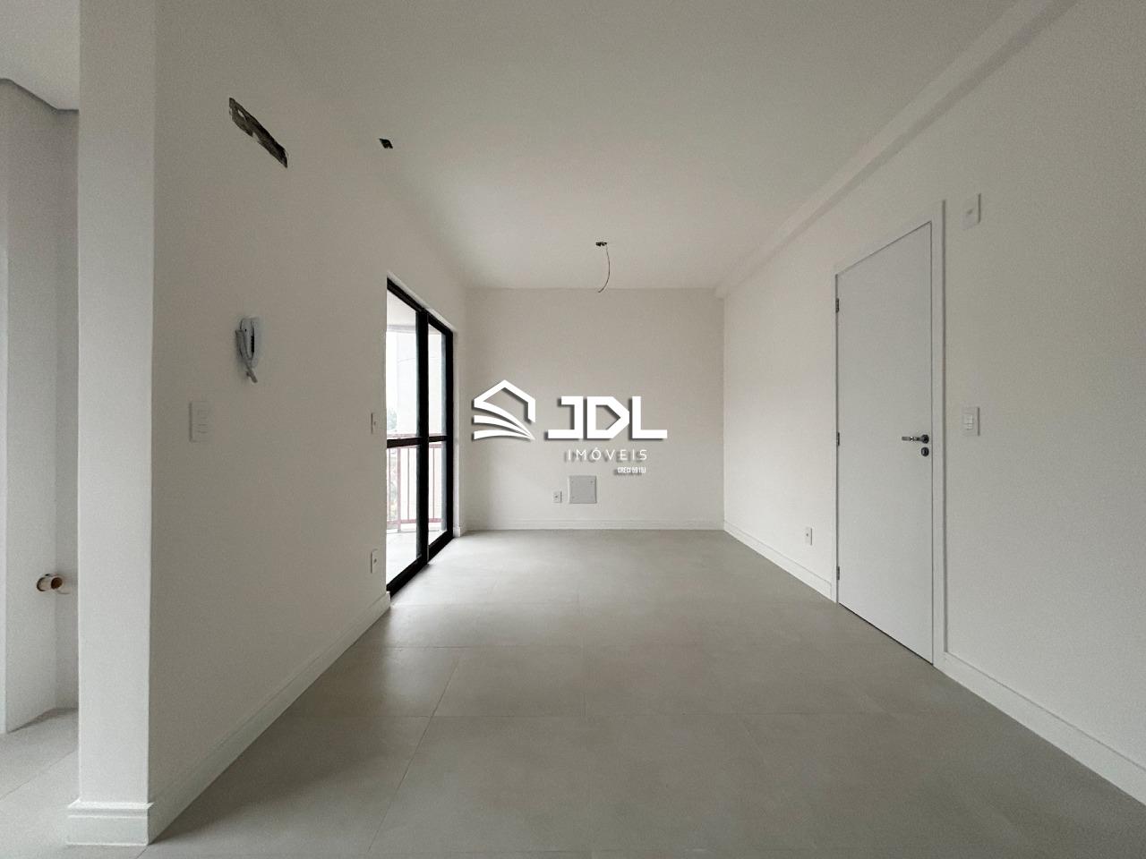 Apartamento à venda no bairro Velha: 