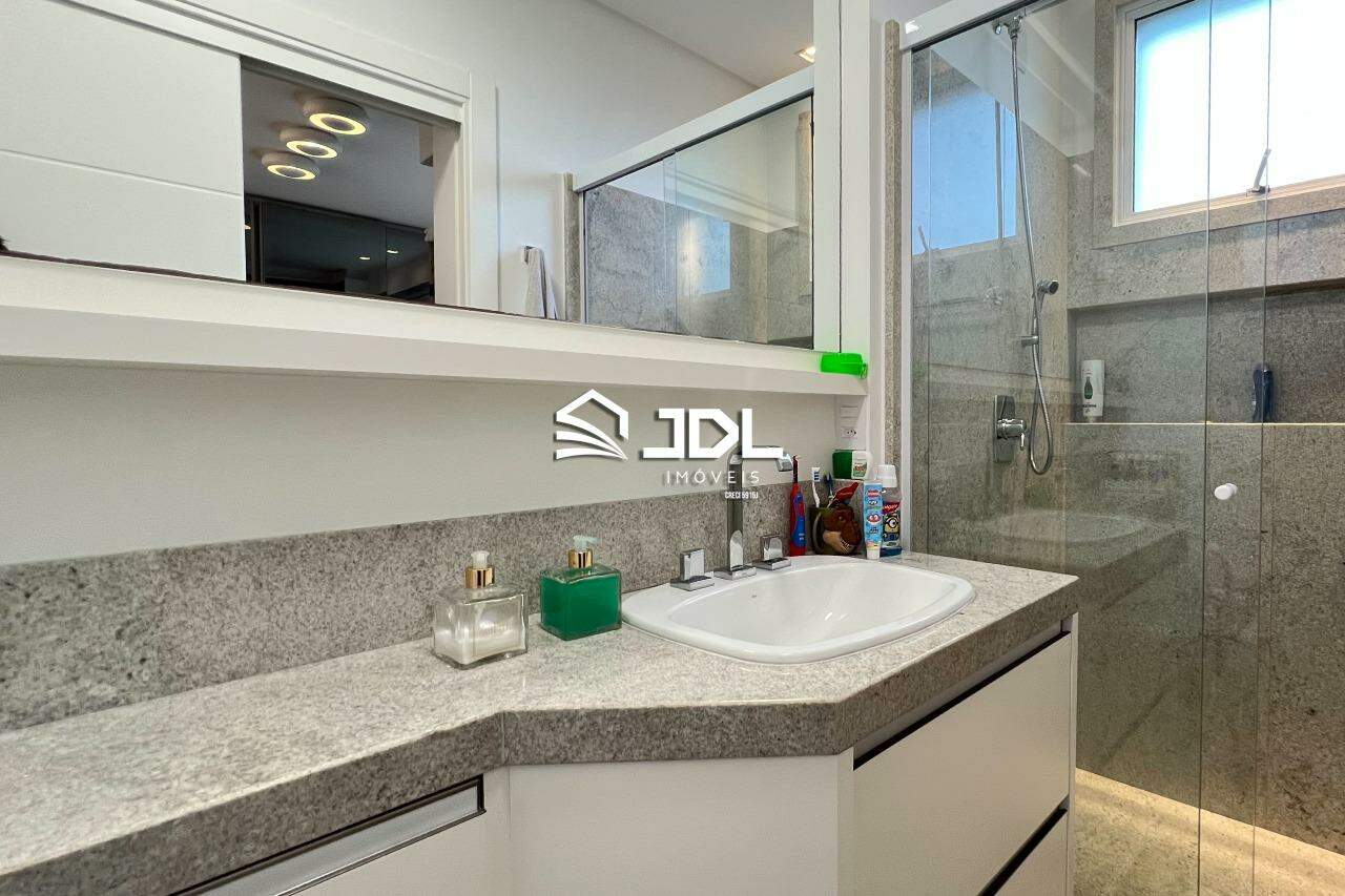 Apartamento à venda no bairro Victor Konder: 