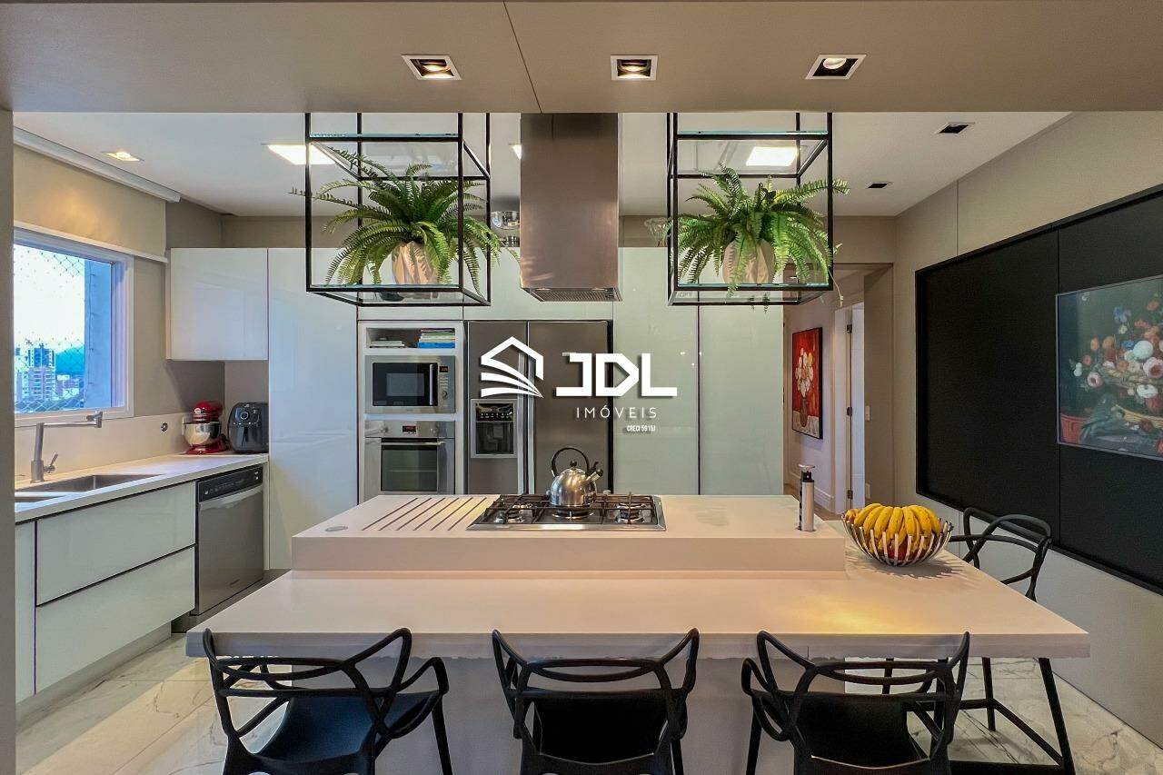 Apartamento à venda no bairro Victor Konder: 