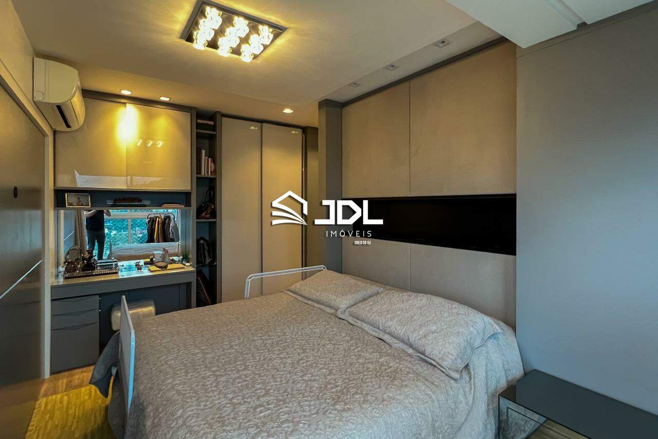 Apartamento à venda no bairro Victor Konder: 