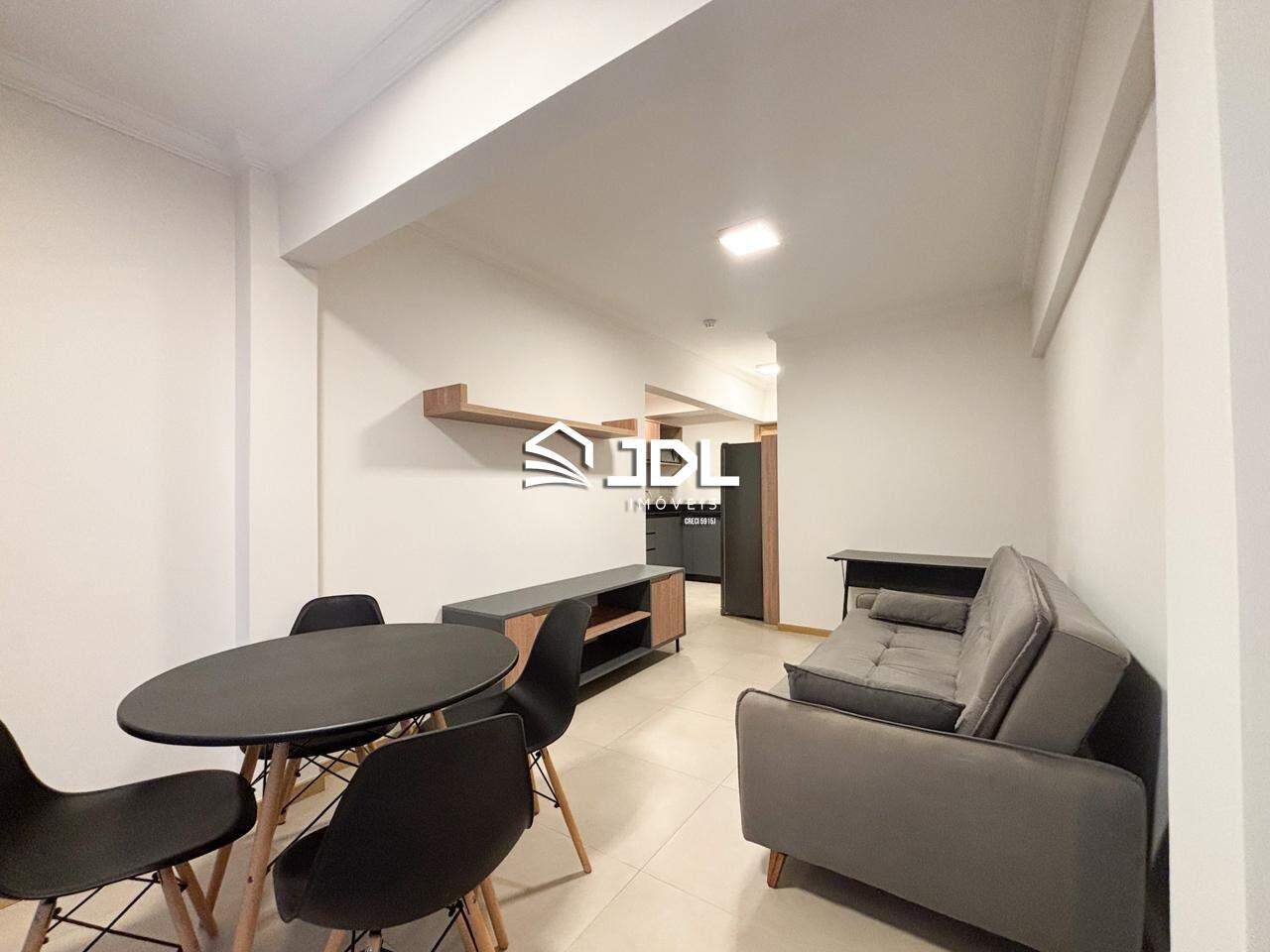Apartamento para aluguel no bairro Centro: 