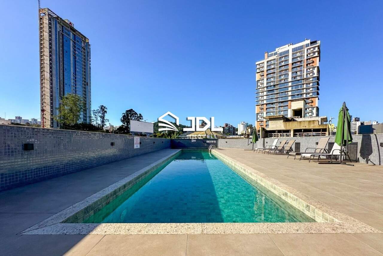 Apartamento para aluguel no bairro Centro: 