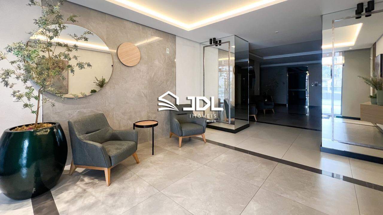 Apartamento à venda no bairro Velha: 