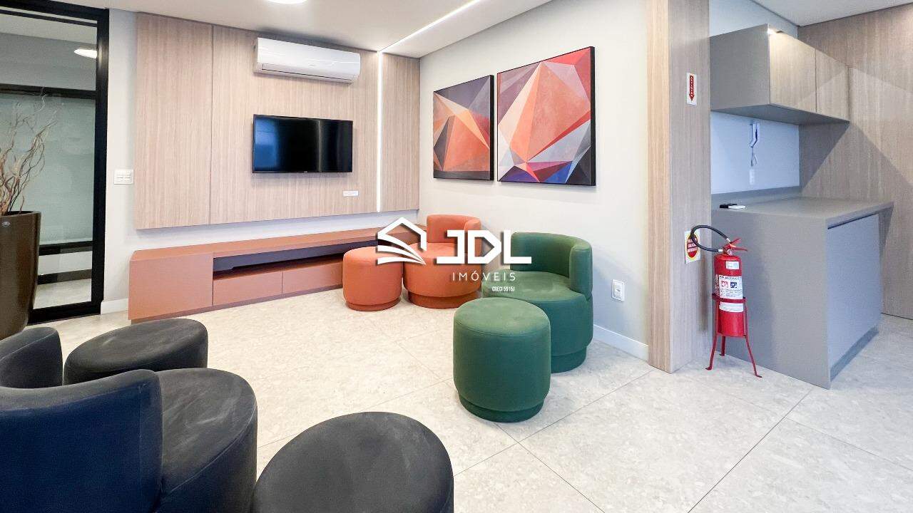 Apartamento à venda no bairro Velha: 