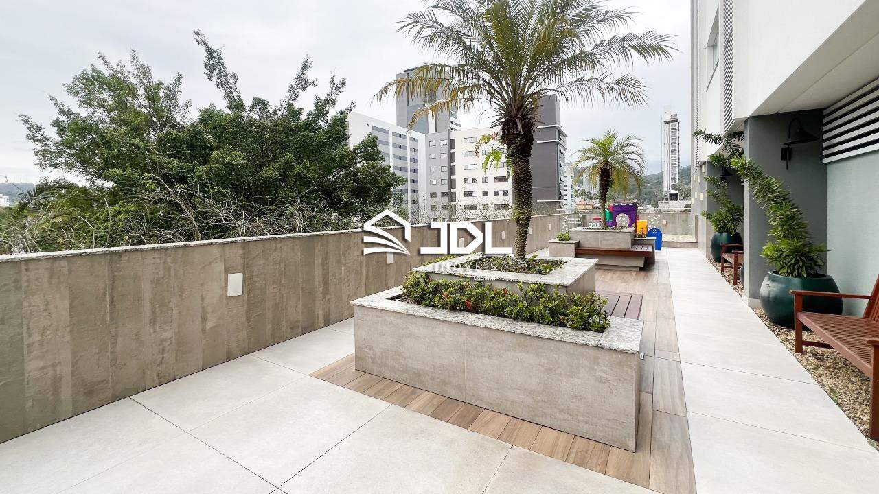 Apartamento à venda no bairro Velha: 