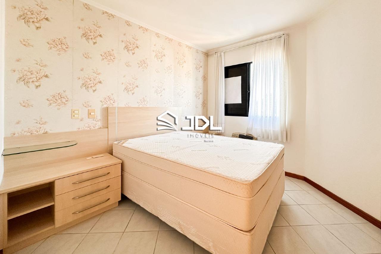 Apartamento à venda no bairro Vila Nova: 