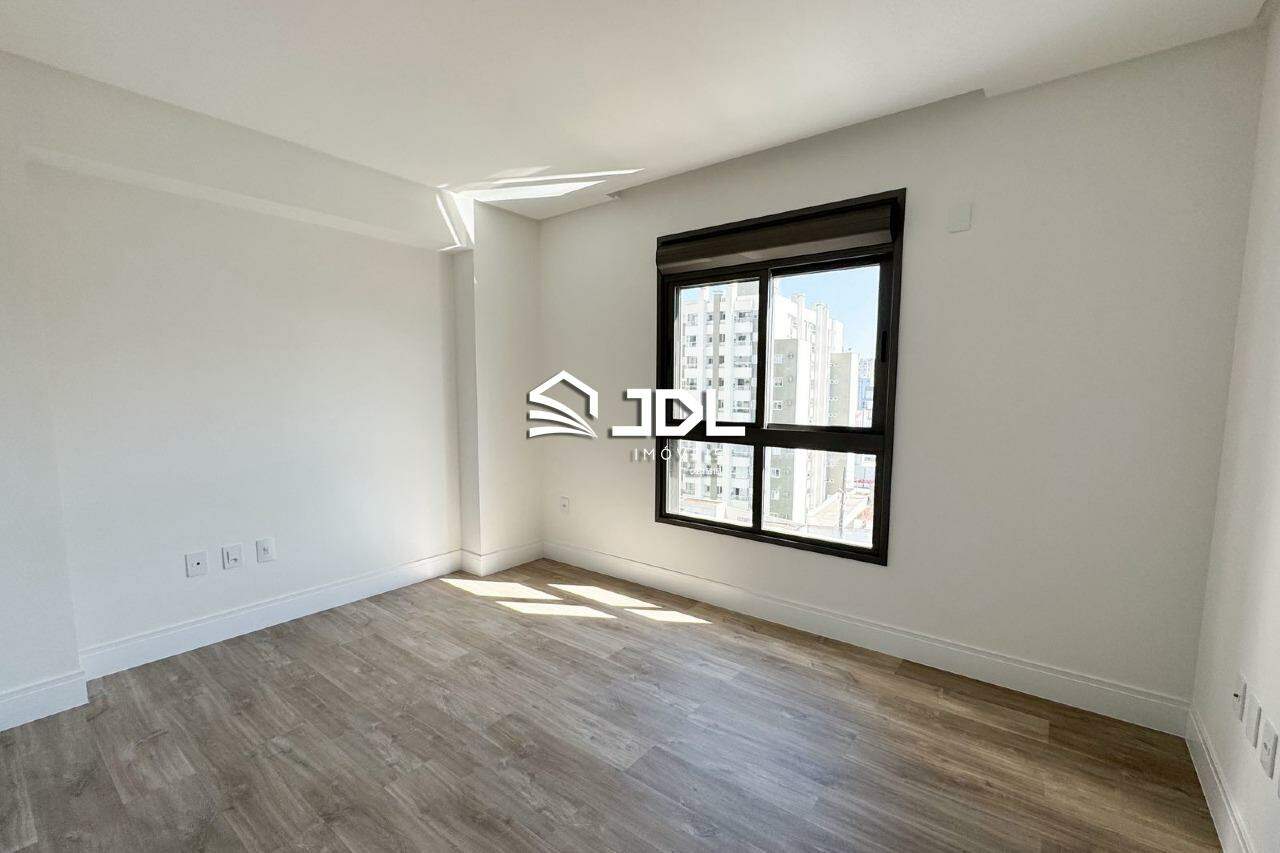 Apartamento à venda no bairro Victor Konder: 