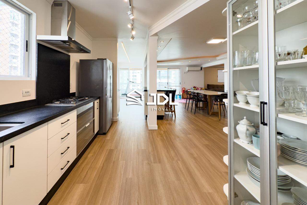 Apartamento à venda no bairro Victor Konder: 