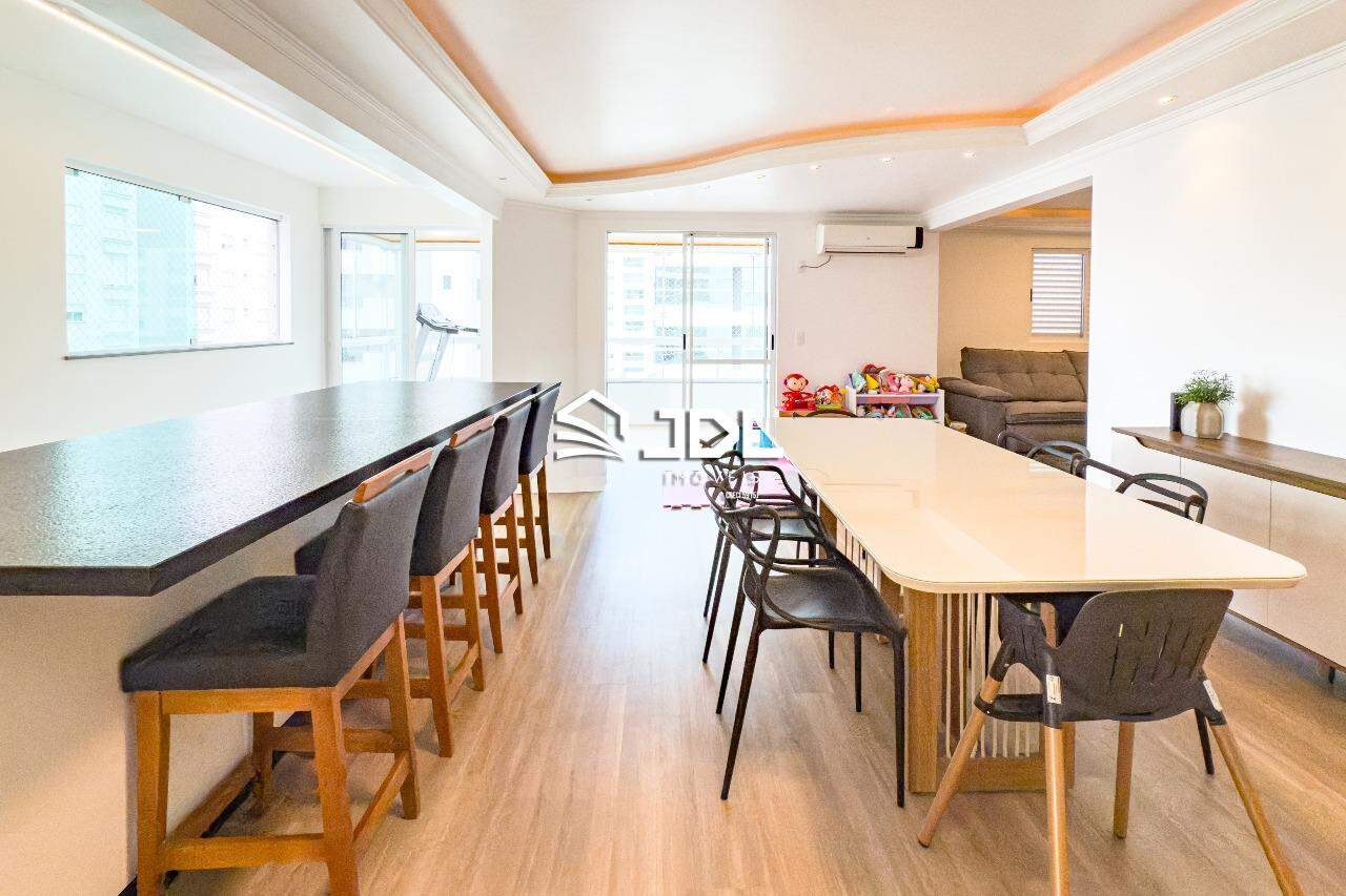 Apartamento à venda no bairro Victor Konder: 