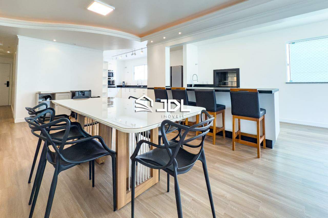 Apartamento à venda no bairro Victor Konder: 