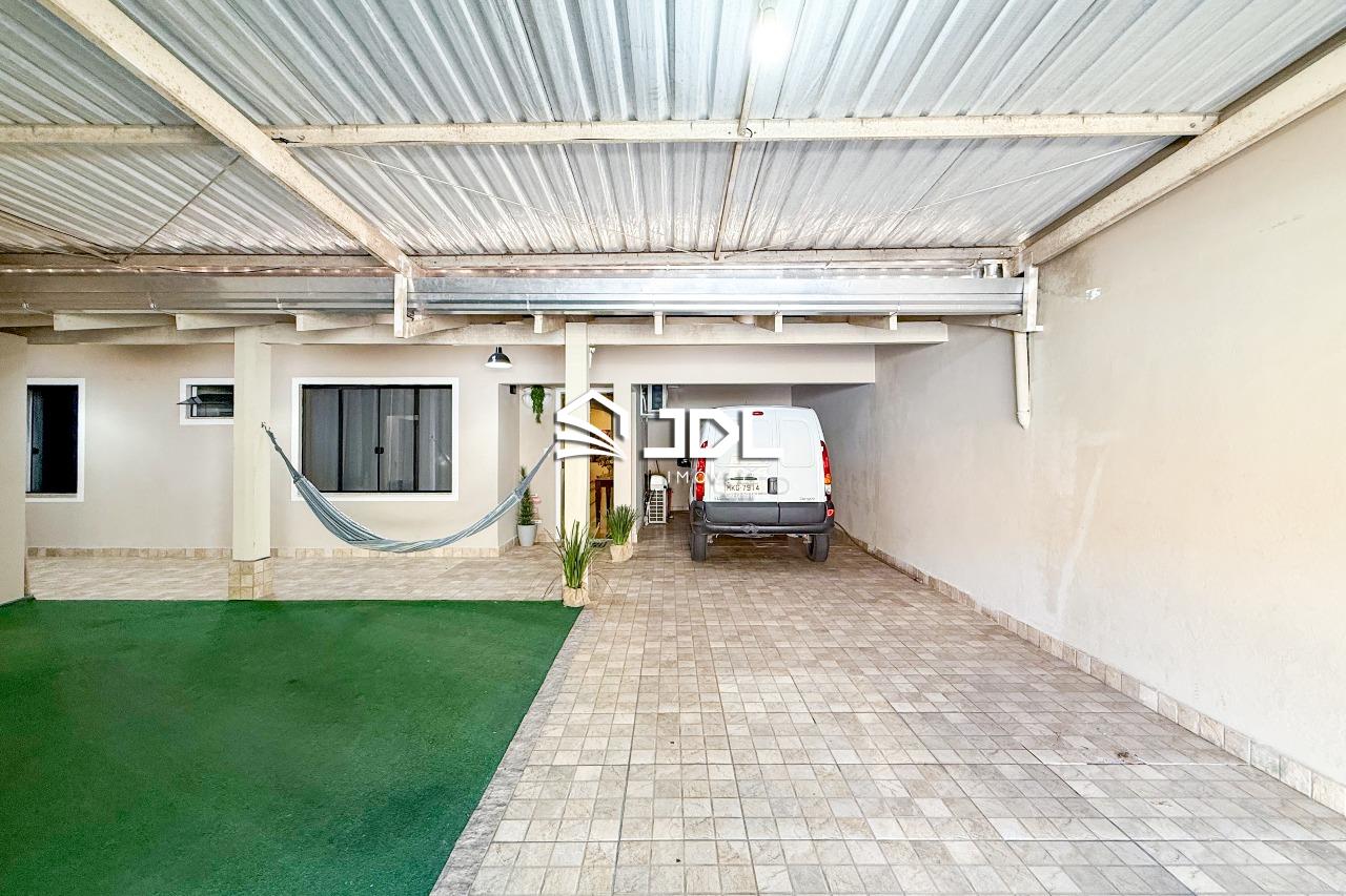 Casa à venda no bairro Escola Agrícola: 