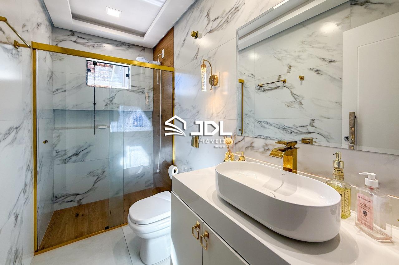 Casa à venda no bairro Escola Agrícola: 