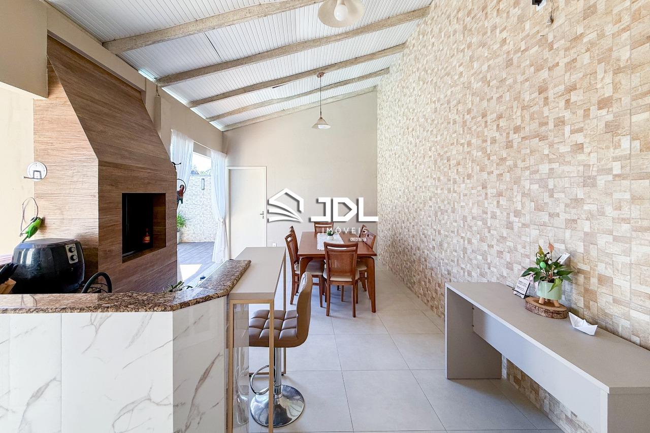 Casa à venda no bairro Escola Agrícola: 