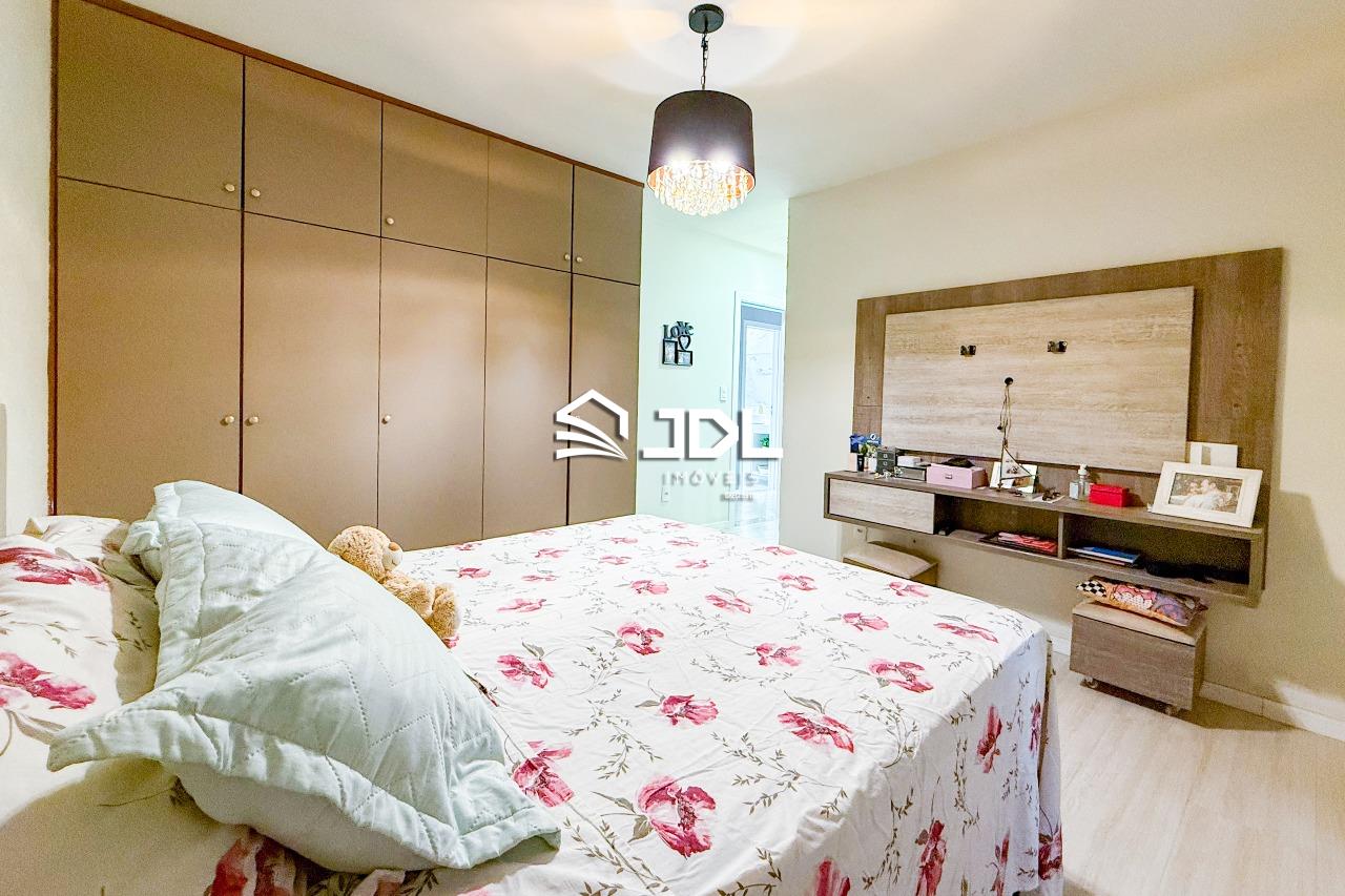 Casa à venda no bairro Escola Agrícola: 