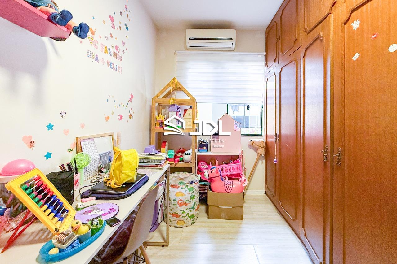 Casa à venda no bairro Escola Agrícola: 