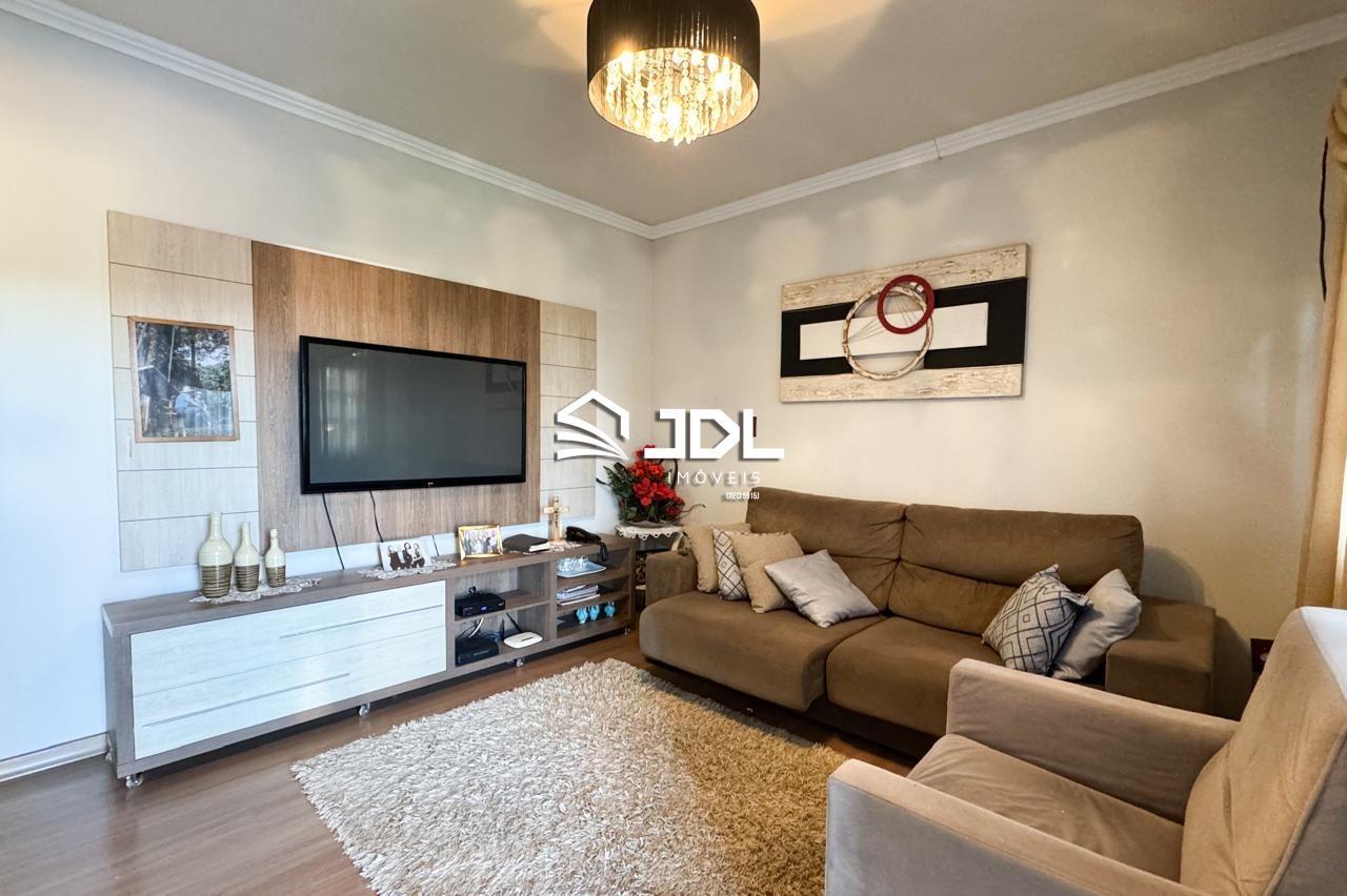 Casa à venda no bairro Velha Central: 