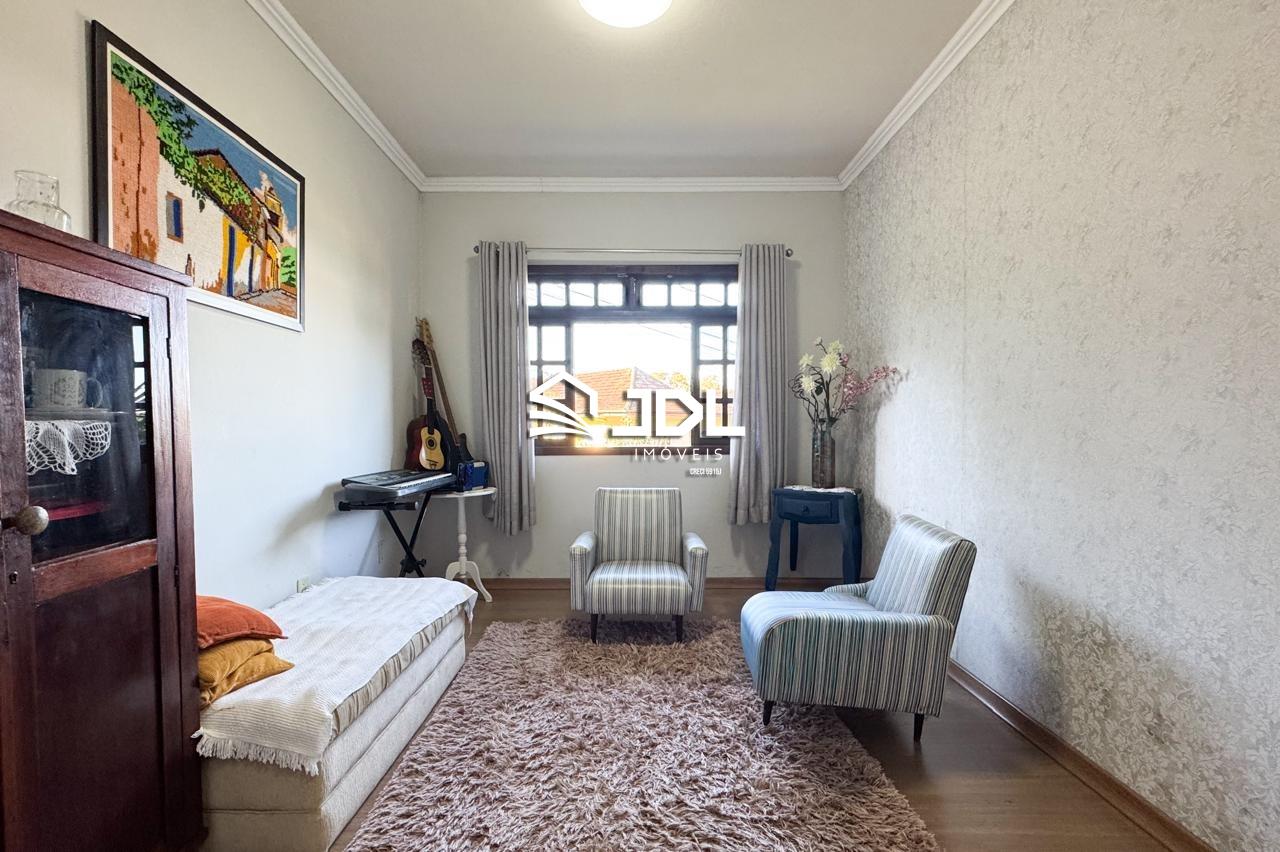 Casa à venda no bairro Velha Central: 