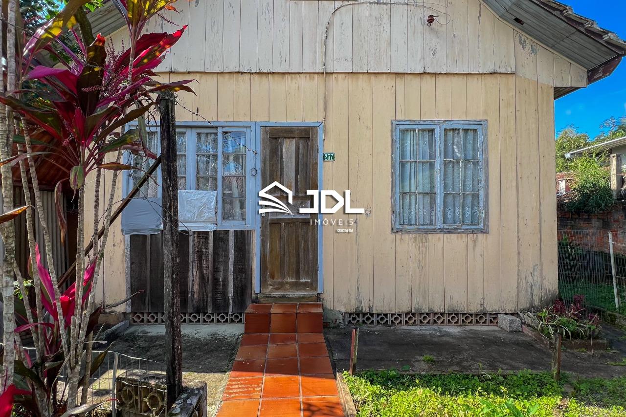 Terreno à venda no bairro Velha: 