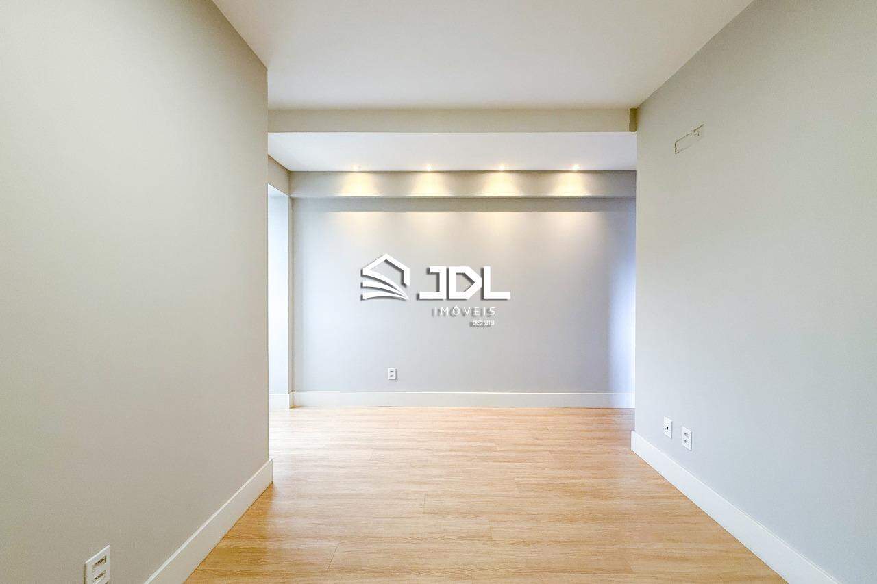 Apartamento à venda no bairro Vila Nova: 