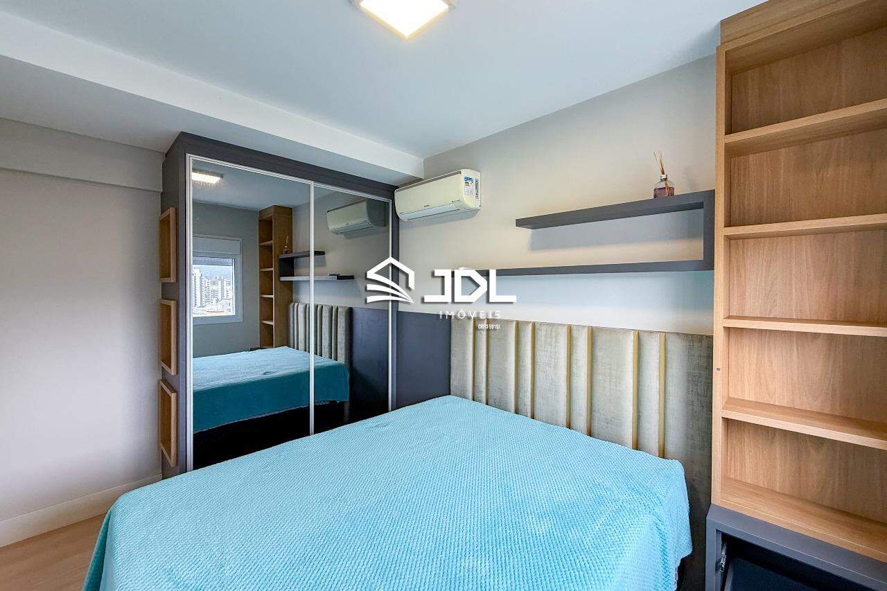 Apartamento à venda no bairro Vila Nova: 
