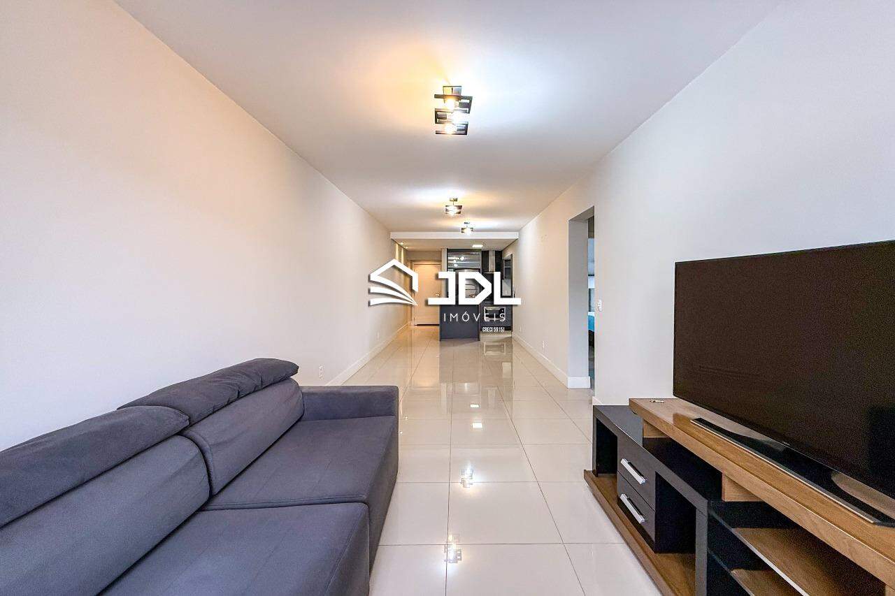 Apartamento à venda no bairro Vila Nova: 