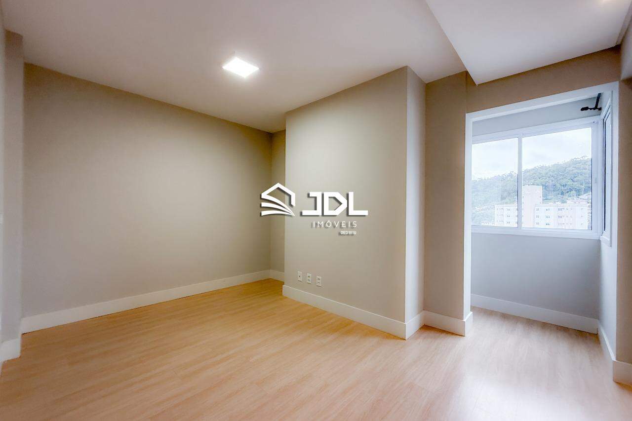 Apartamento à venda no bairro Vila Nova: 