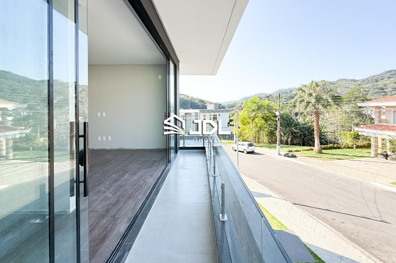 Casa à venda no bairro Itoupava Central: 