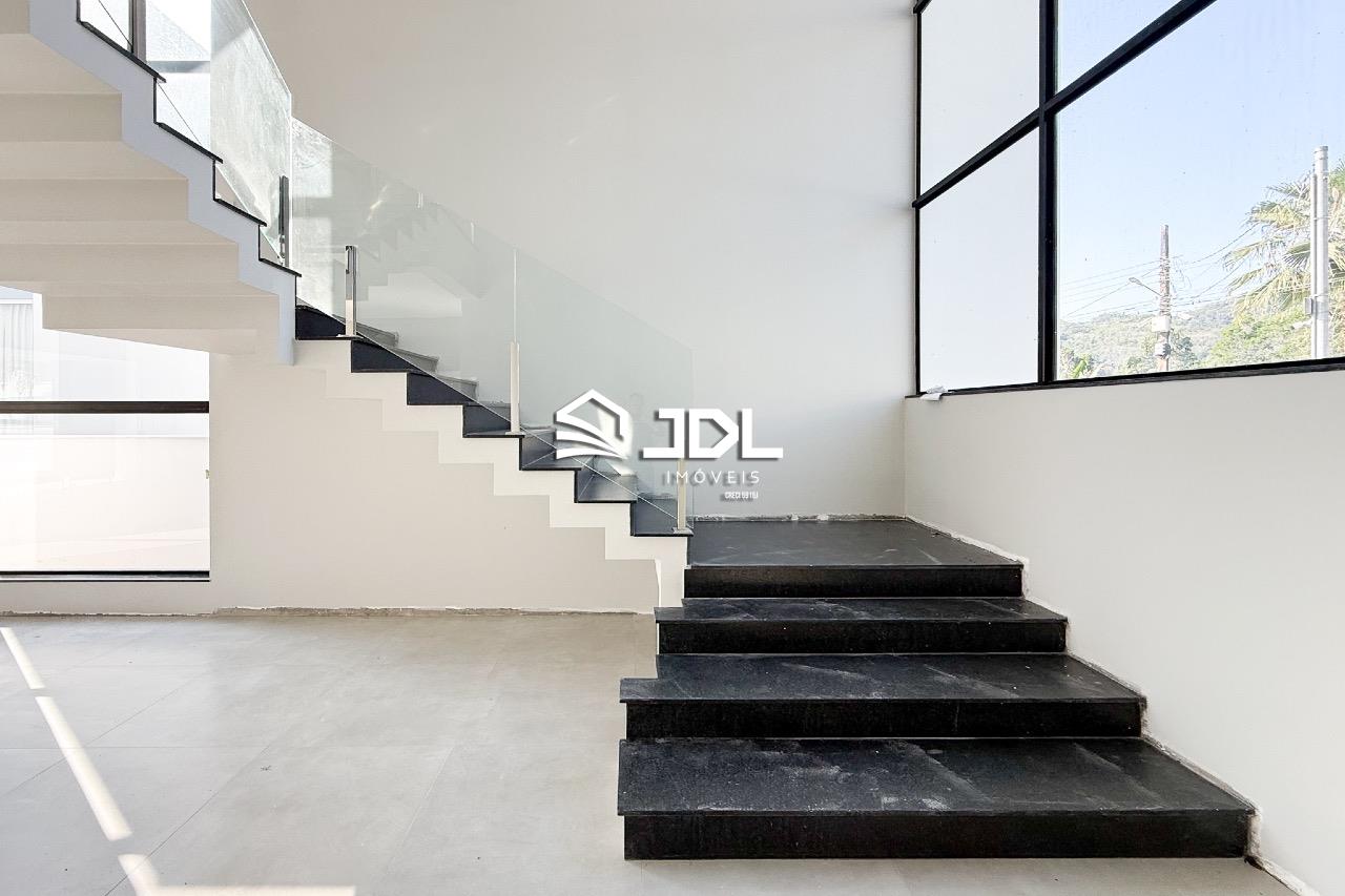 Casa à venda no bairro Itoupava Central: 