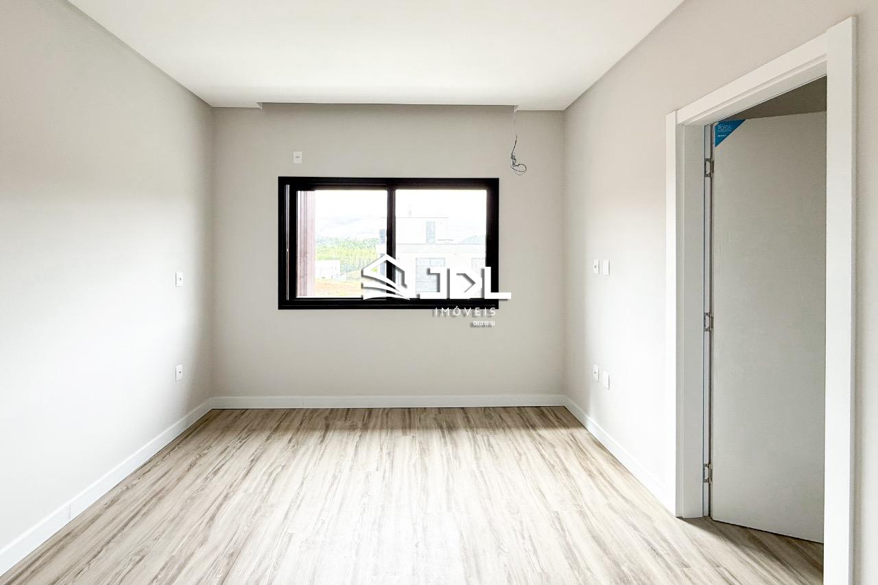 Casa à venda no bairro Ponta Aguda: 