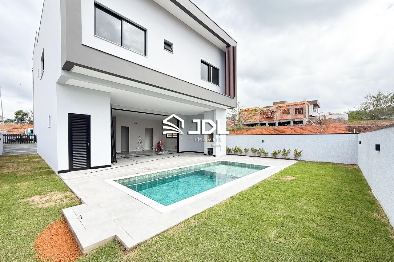 Casa à venda no bairro Ponta Aguda: 