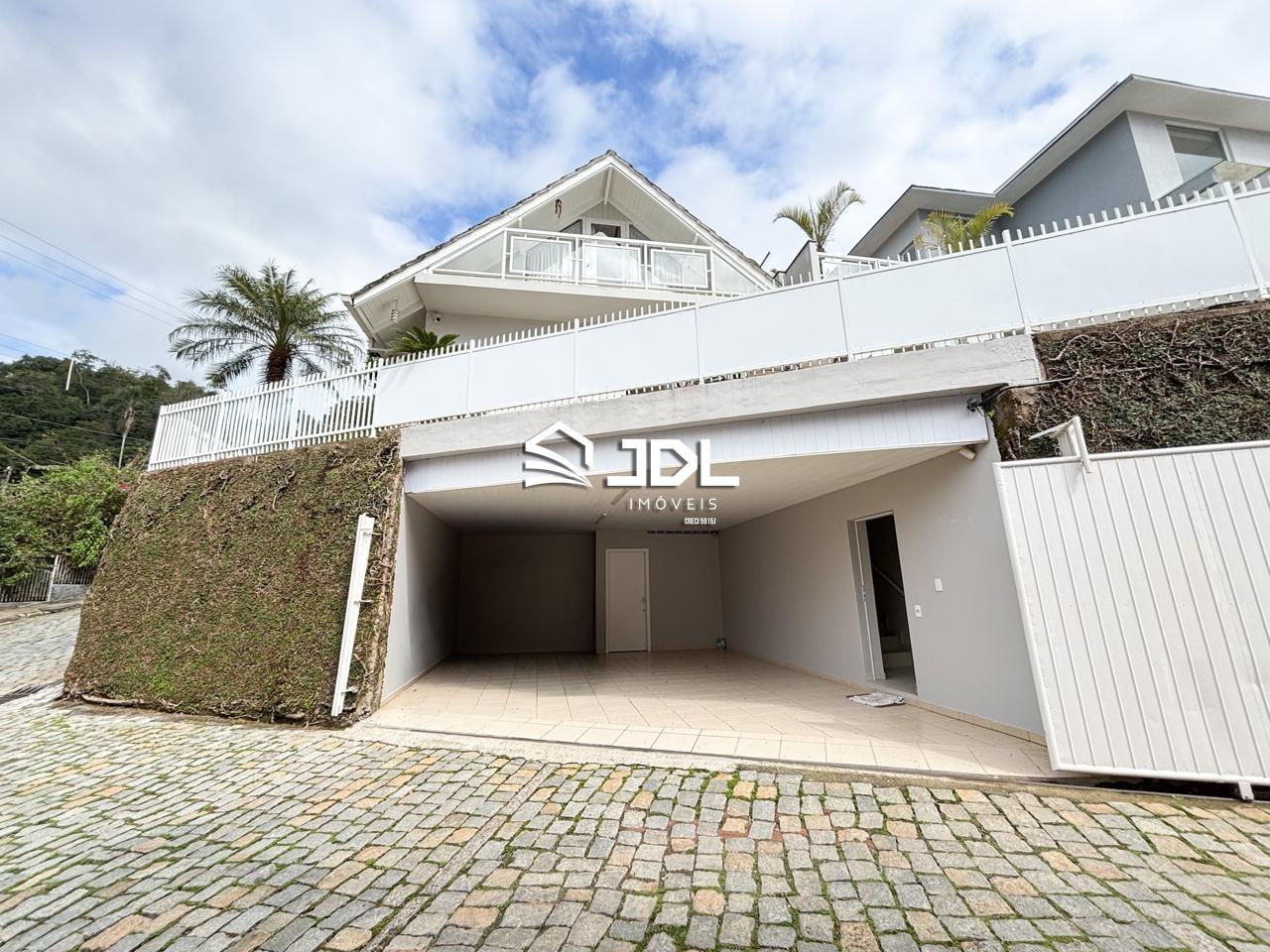 Casa à venda no bairro Centro: 