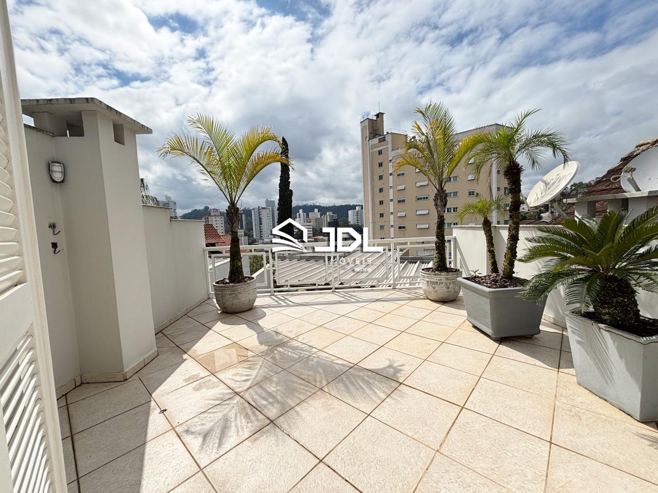 Casa à venda no bairro Centro: 