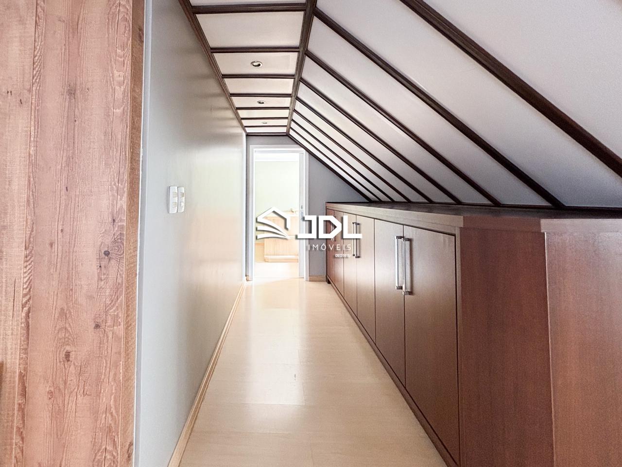 Casa à venda no bairro Centro: 