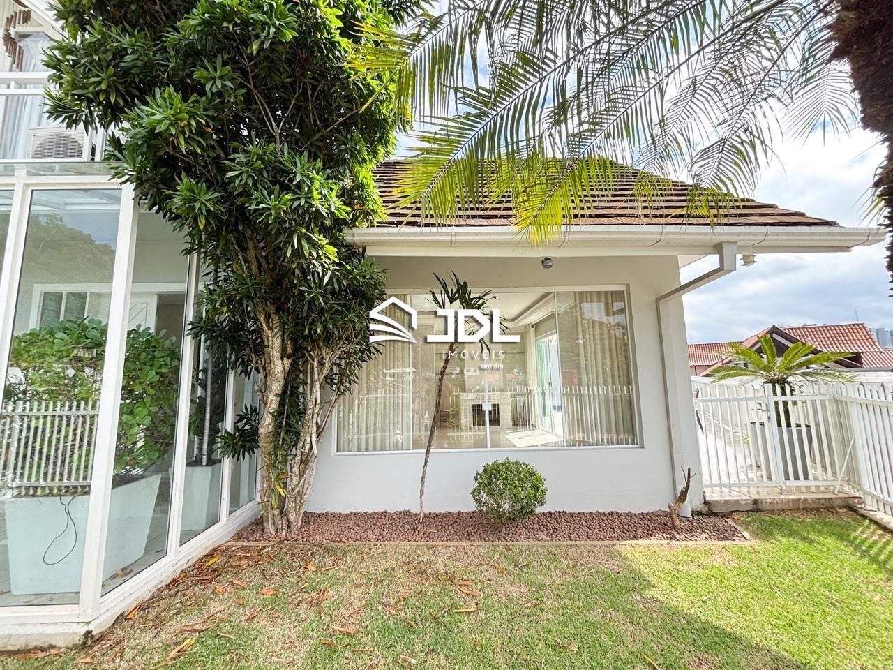 Casa à venda no bairro Centro: 