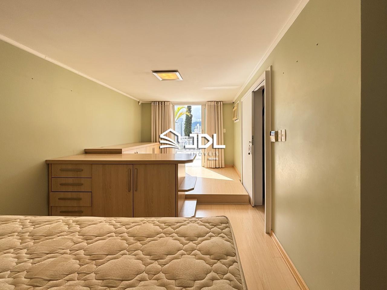 Casa à venda no bairro Centro: 